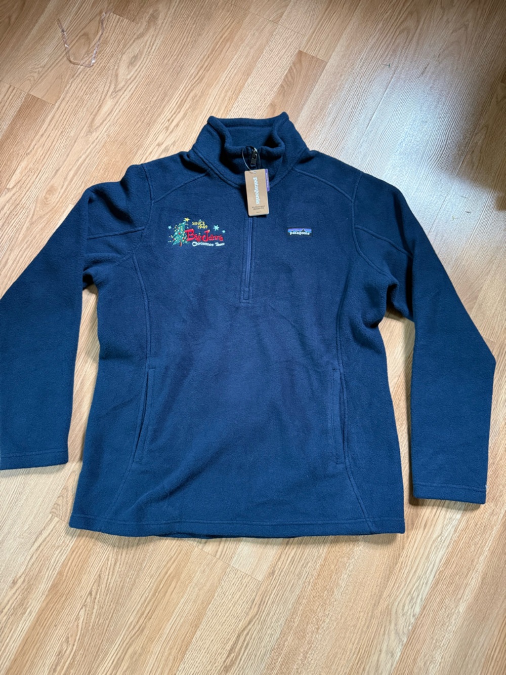 Patagonia Navy Fleece Pullover with Multicolor Mountain Logo